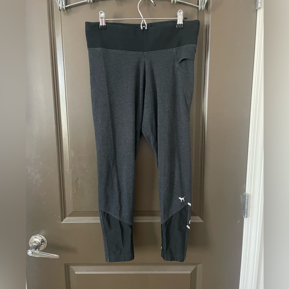 PINK Victoria's Secret Gray and Black Yoga Pants Cropped Wide Waistband Size M